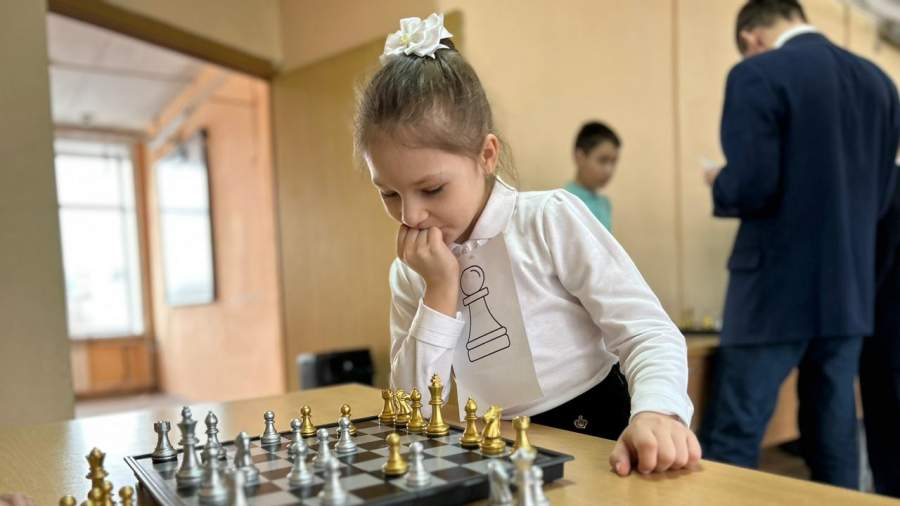 Школьники Казани участвуют в шахматных турнирах