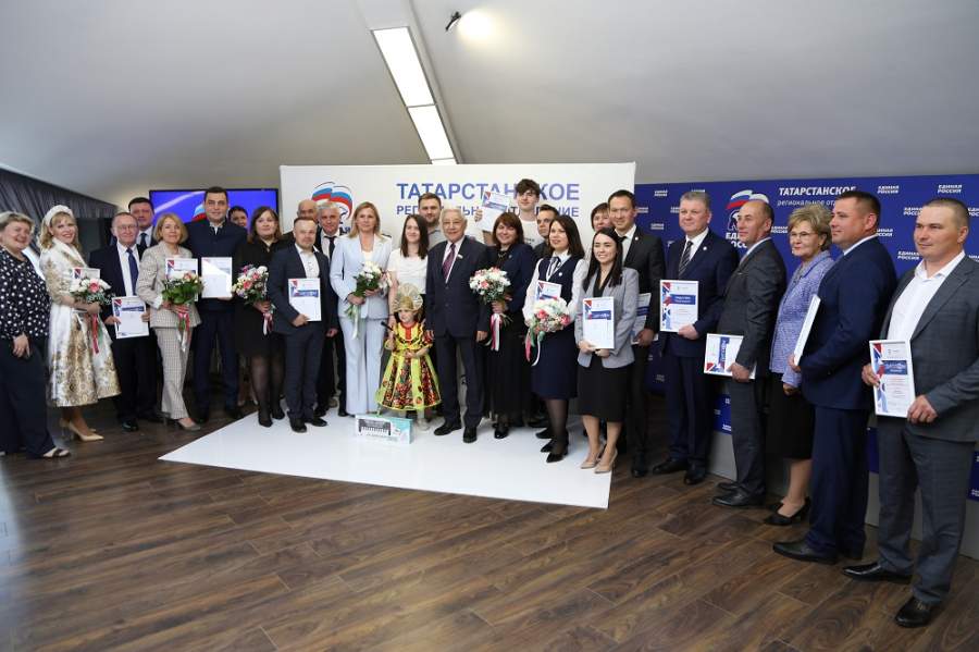 В Казани наградили победителей конкурса «Нацпроекты: Татарстан 2022» и проекта «Обещаю вернутьСя!»