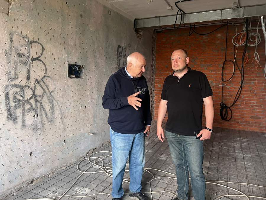 Активисты «Единой России» держат на контроле ремонт и строительство объектов в рамках народной программы партии